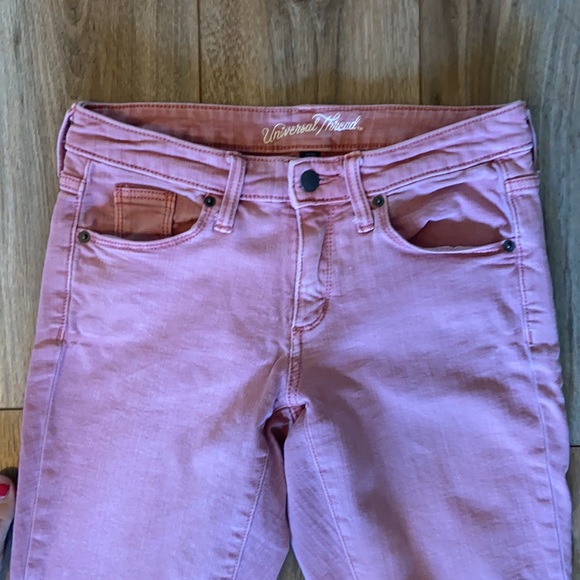 Universal Thread Pink Jeans - Picture 3 of 5